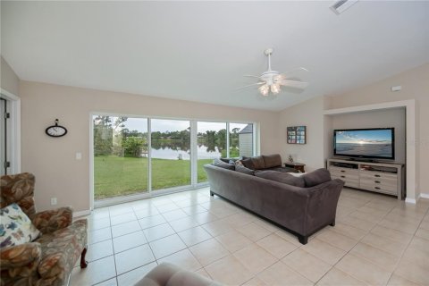Villa ou maison à vendre à Punta Gorda, Floride: 3 chambres, 185.8 m2 № 1910084 - photo 28