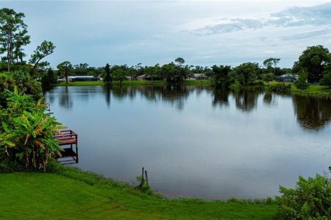 Villa ou maison à vendre à Punta Gorda, Floride: 3 chambres, 185.8 m2 № 1910084 - photo 2