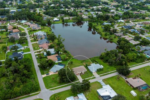 Villa ou maison à vendre à Punta Gorda, Floride: 3 chambres, 185.8 m2 № 1910084 - photo 4