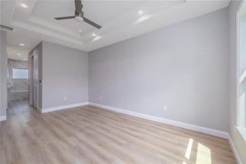 House in Palm Coast, Florida 4 bedrooms, 177.63 sq.m. № 2228376 - photo 18