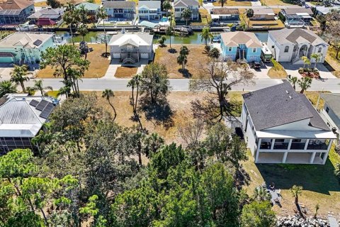 Terreno en Hudson, Florida № 2094047