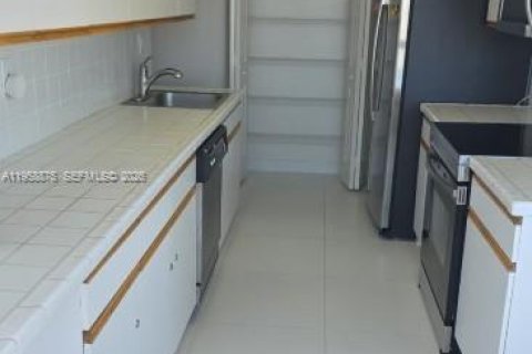 Купить кондоминиум в Авентура, Флорида 2 спальни, 136.01м2, № 2021946 - фото 10