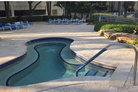 Купить кондоминиум в Авентура, Флорида 2 спальни, 136.01м2, № 2021946 - фото 27