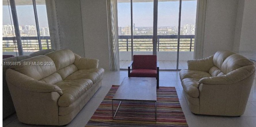 Кондоминиум с 2 спальнями в Авентура, Флорида № 2021946