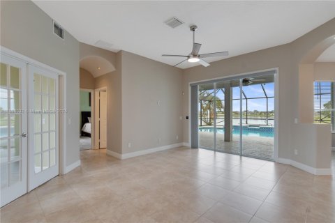 House in Vero Beach, Florida 3 bedrooms, 250 sq.m. № 1949845 - photo 15