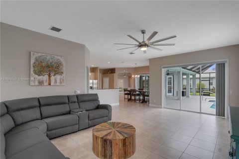 House in Vero Beach, Florida 3 bedrooms, 250 sq.m. № 1949845 - photo 21