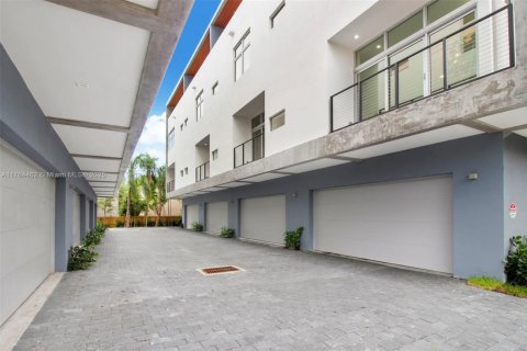 Condominio en venta en Miami, Florida, 3 dormitorios, 216.65 m2 № 1860938 - foto 5