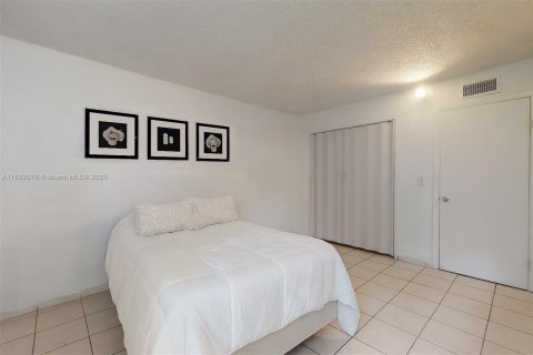 Купить кондоминиум в Майами, Флорида 2 спальни, 82.87м2, № 1978104 - фото 18