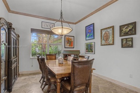 House in Palmetto Bay, Florida 5 bedrooms, 331.01 sq.m. № 2032664 - photo 13