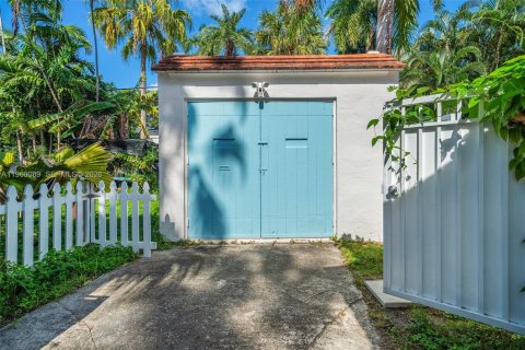 Casa en venta en Miami, Florida, 4 dormitorios, 221.57 m2 № 2030151 - foto 29