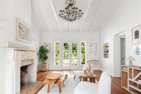 Casa en venta en Miami, Florida, 4 dormitorios, 221.57 m2 № 2030151 - foto 5