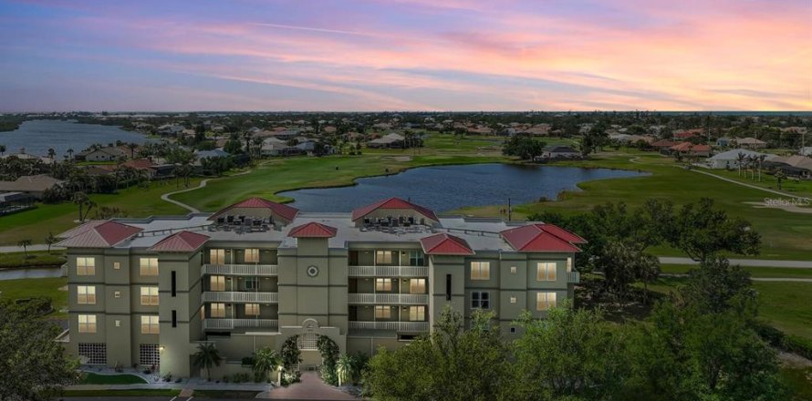 Condominio en Rotonda, Florida, 2 dormitorios  № 2419026