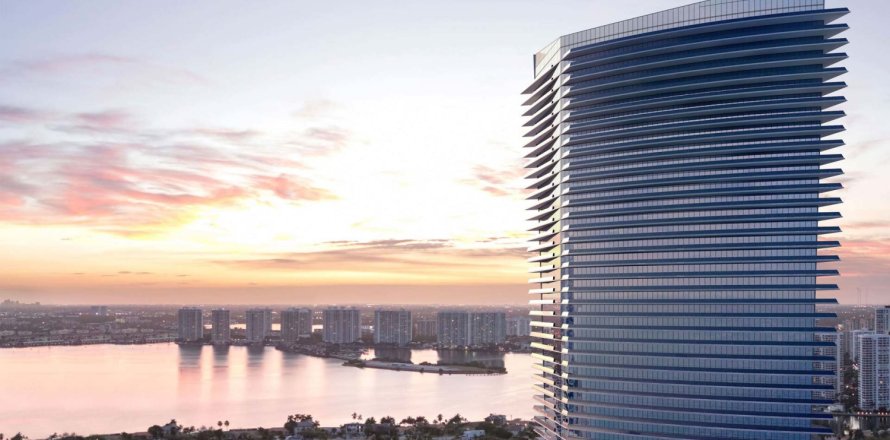 RESIDENCES BY ARMANI/CASA in Sunny Isles Beach, Florida № 16421