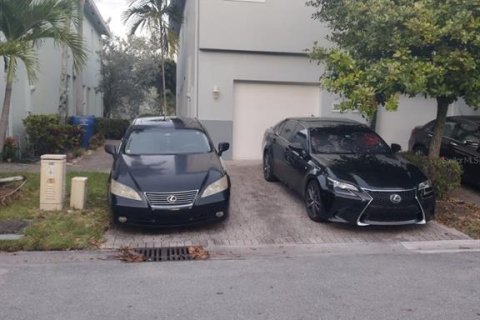 Adosado en alquiler en Riviera Beach, Florida, 3 dormitorios, 137.68 m2 № 1851368 - foto 1