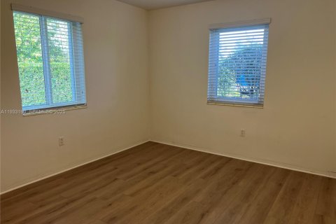 Casa en alquiler en Homestead, Florida, 2 dormitorios, 73.58 m2 № 1991906 - foto 6