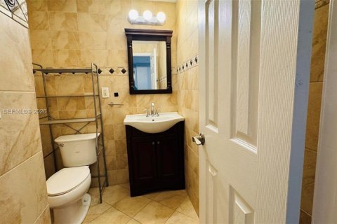 Copropriété à louer à Sunny Isles Beach, Floride: 1 chambre, 92.9 m2 № 2088282 - photo 27