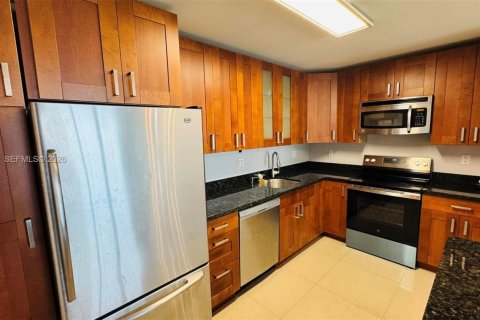 Copropriété à louer à Sunny Isles Beach, Floride: 1 chambre, 92.9 m2 № 2088282 - photo 8