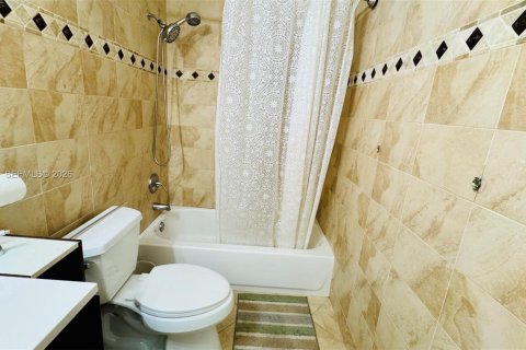Copropriété à louer à Sunny Isles Beach, Floride: 1 chambre, 92.9 m2 № 2088282 - photo 20