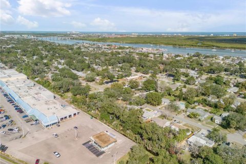 Купить виллу или дом в Нью-Смирна-Бич, Флорида 8 комнат, 154.5м2, № 1544788 - фото 30