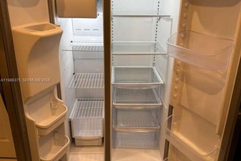 Adosado en alquiler en Miami, Florida, 3 dormitorios, 158.31 m2 № 2049580 - foto 9