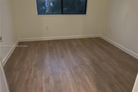 Adosado en alquiler en Miami, Florida, 3 dormitorios, 158.31 m2 № 2049580 - foto 5