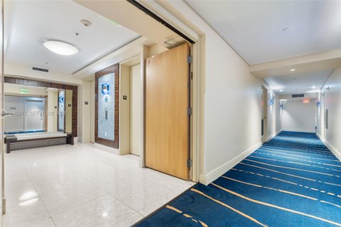 Copropriété à louer à Miami, Floride: 1 chambre, 73.3 m2 № 2056730 - photo 8