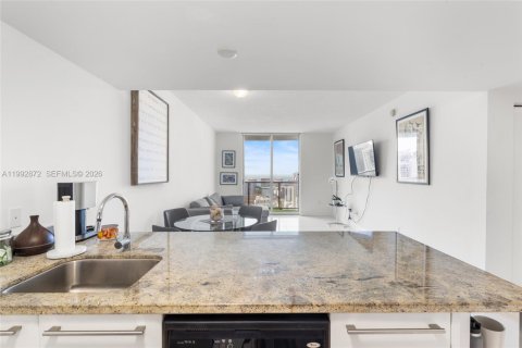 Copropriété à louer à Miami, Floride: 1 chambre, 73.3 m2 № 2056730 - photo 16