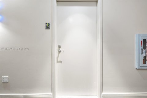 Copropriété à louer à Miami, Floride: 1 chambre, 73.3 m2 № 2056730 - photo 9