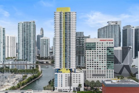 Copropriété à louer à Miami, Floride: 1 chambre, 73.3 m2 № 2056730 - photo 4