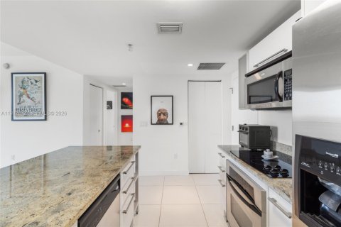 Copropriété à louer à Miami, Floride: 1 chambre, 73.3 m2 № 2056730 - photo 15