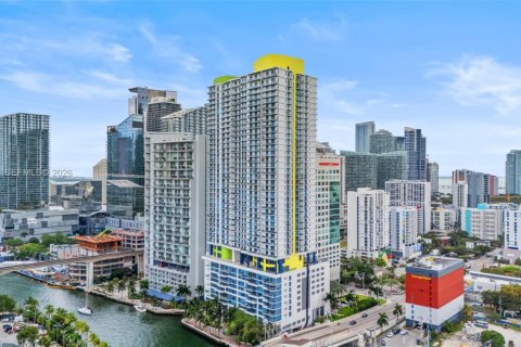 Copropriété à louer à Miami, Floride: 1 chambre, 73.3 m2 № 2056730 - photo 1