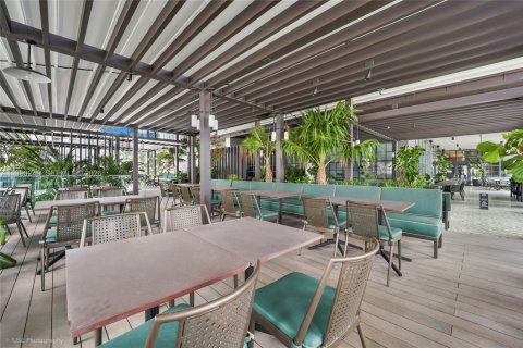 Condominio en venta en Miami, Florida, 1 dormitorio, 46.92 m2 № 2057687 - foto 30