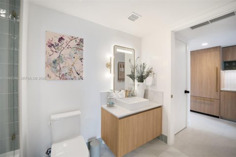 Condominio en venta en Miami, Florida, 1 dormitorio, 46.92 m2 № 2057687 - foto 16