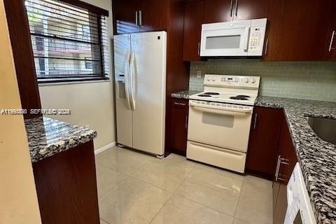 Condo in Miami, Florida, 1 bedroom № 2058116 - photo 5
