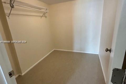 Condo in Miami, Florida, 1 bedroom № 2058116 - photo 10