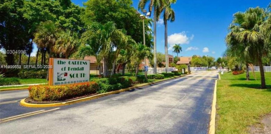 Condo in Miami, Florida, 1 bedroom № 2058116