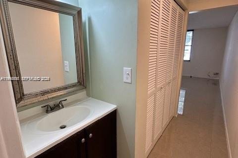 Condo in Miami, Florida, 1 bedroom № 2058116 - photo 9