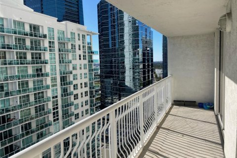 Apartment in Miami, Florida 1 bedroom, 76.64 sq.m. № 2328983 - photo 6