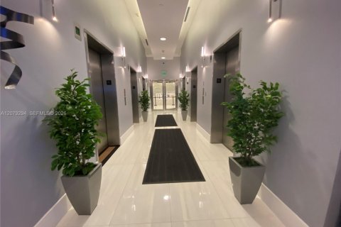 Apartment in Miami, Florida 1 bedroom, 76.64 sq.m. № 2328983 - photo 25