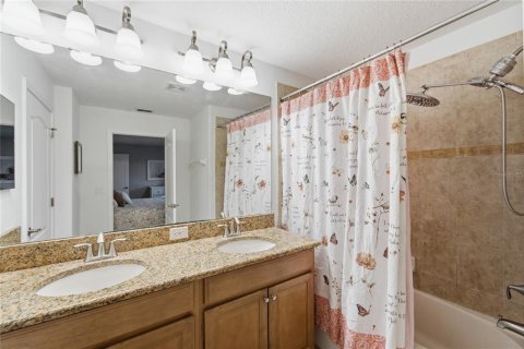 Adosado en venta en Kissimmee, Florida, 4 dormitorios, 176.7 m2 № 2205575 - foto 21