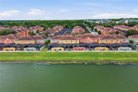 Adosado en venta en Kissimmee, Florida, 4 dormitorios, 176.7 m2 № 2205575 - foto 30