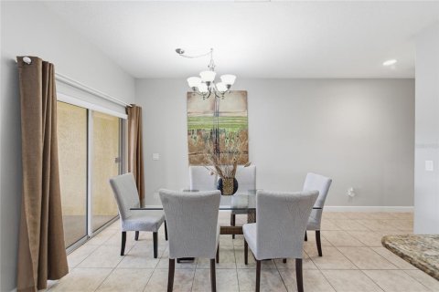 Adosado en venta en Kissimmee, Florida, 4 dormitorios, 176.7 m2 № 2205575 - foto 9