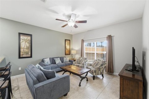 Adosado en venta en Kissimmee, Florida, 4 dormitorios, 176.7 m2 № 2205575 - foto 14