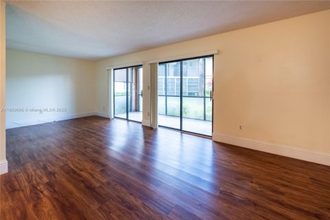Condominio en venta en Tamarac, Florida, 2 dormitorios, 108.05 m2 № 1779213 - foto 8