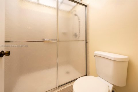 Condominio en venta en Tamarac, Florida, 2 dormitorios, 108.05 m2 № 1779213 - foto 17