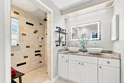 Villa ou maison à vendre à Palm Harbor, Floride: 4 chambres, 256.78 m2 № 2330962 - photo 24