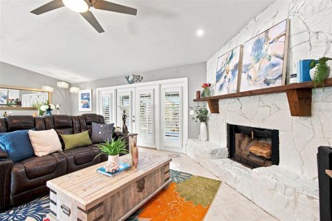 Villa ou maison à vendre à Palm Harbor, Floride: 4 chambres, 256.78 m2 № 2330962 - photo 17