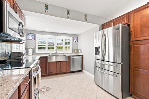 Villa ou maison à vendre à Palm Harbor, Floride: 4 chambres, 256.78 m2 № 2330962 - photo 11