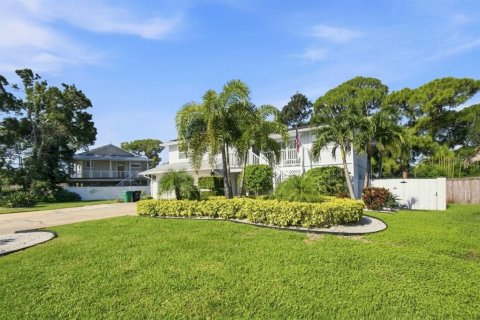 Villa ou maison à vendre à Palm Harbor, Floride: 4 chambres, 256.78 m2 № 2330962 - photo 4