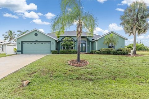 Casa en venta en Port Charlotte, Florida, 3 dormitorios, 198.72 m2 № 1898834 - foto 5